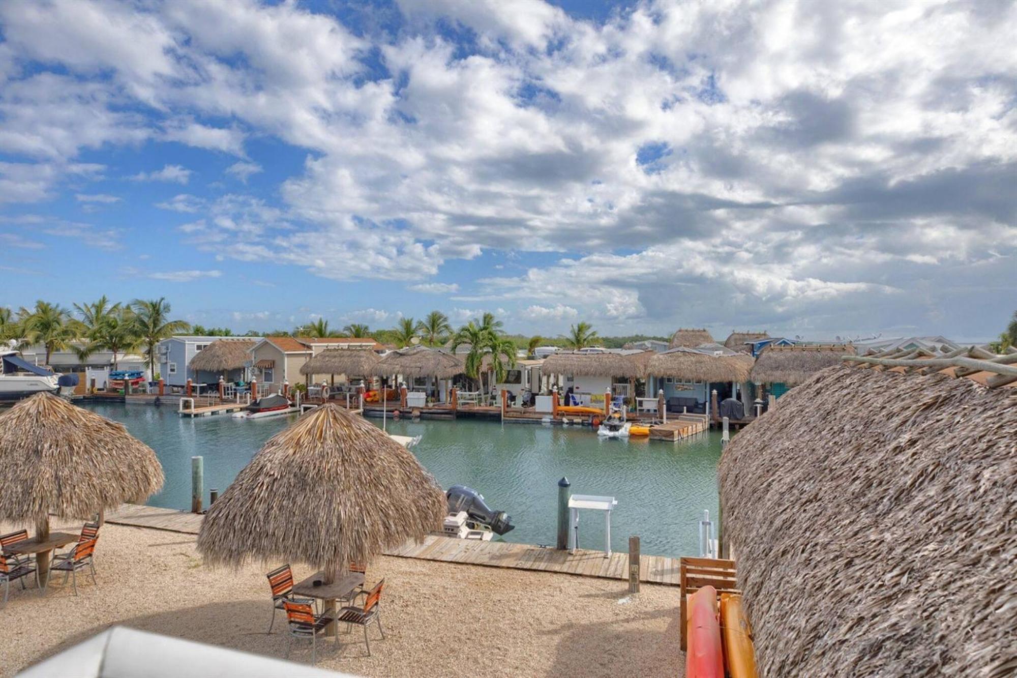 Waterfront Studio 2, Couples Oasis, Kayaks, Pool Jewfish Екстер'єр фото