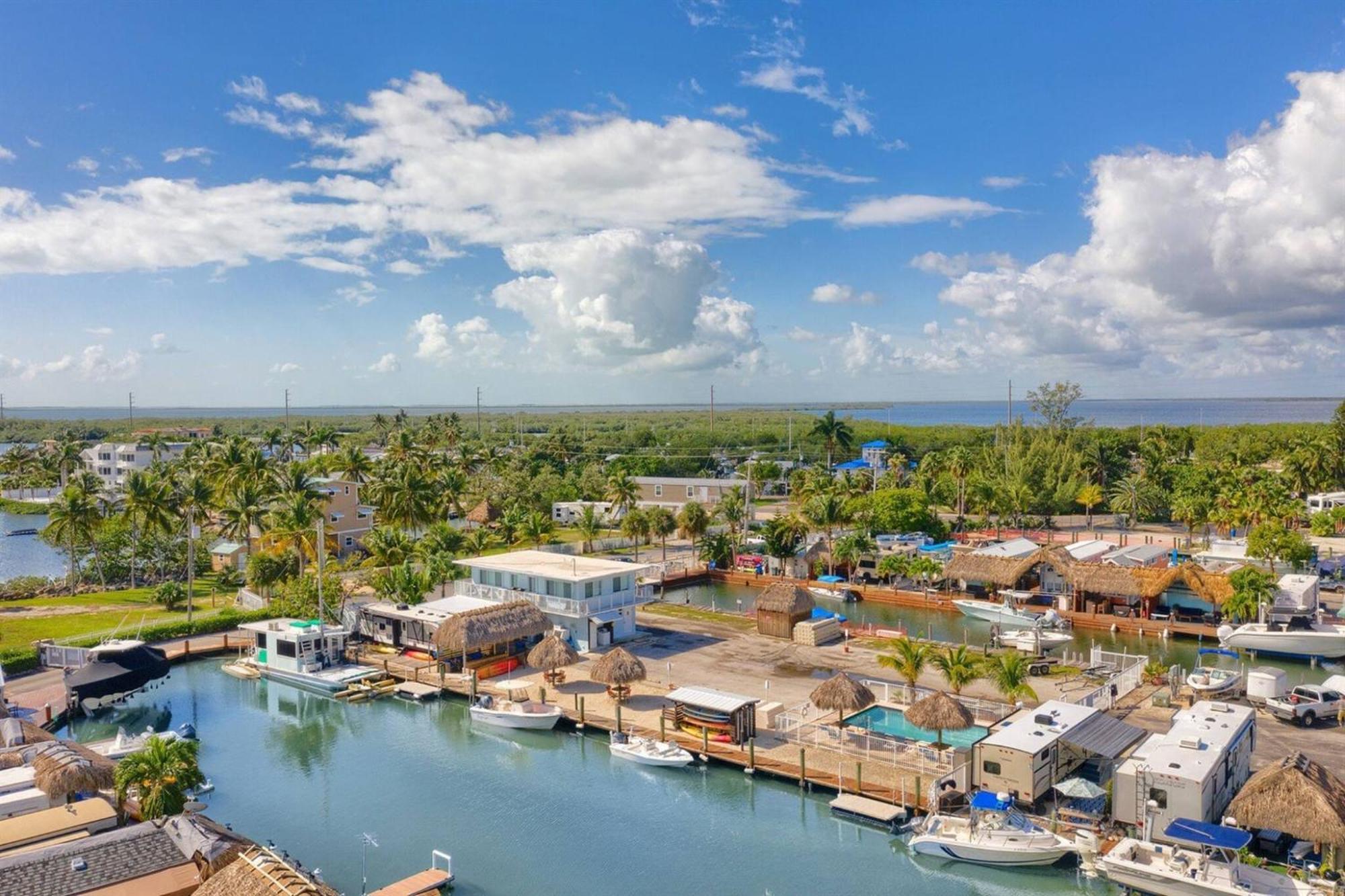 Waterfront Studio 2, Couples Oasis, Kayaks, Pool Jewfish Екстер'єр фото